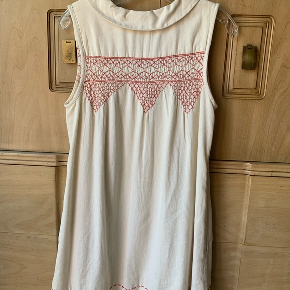 ANTHRO SWEET LINEN EMBROIDERED DRESS W POCKETS - Picture 3 of 8